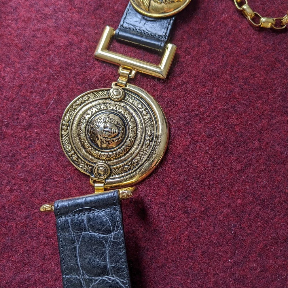 Versace Stunning Vintage Medusa Medallions And Chain Belt - Picture 4 of 13